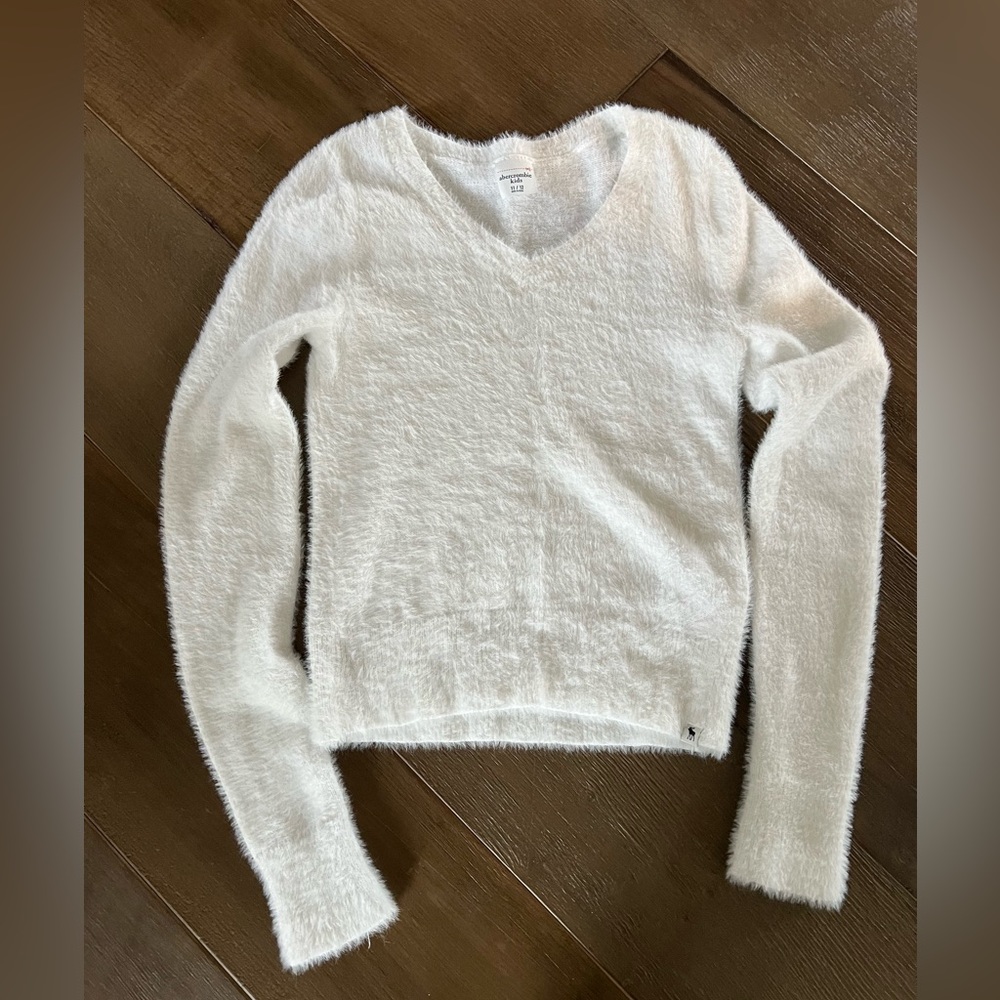 Abercrombie kids sweater size 11/12